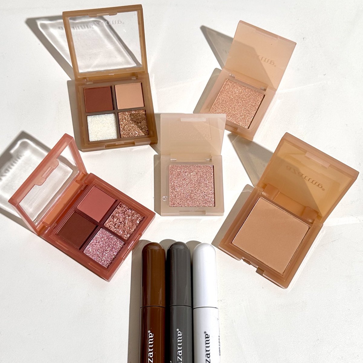 cloudysnowys's tweet photo. kalau kalian cari blush, bronzer ataupun eyeshadow plis beli punyanya Azarine deh super lengkap & harganya affordable!
ga sampai 100ribu udah dapetin look secantik ini, makeup lebih fresh & on point🥺🤍 https://t.co/GobGtwf2gn