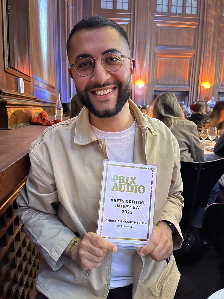 Kevin Shakir (@kevinshakir) on Twitter photo Har vundet pris med dygtige kolleger ifm. Chr. Hansen-sagen.
Årets kritiske interview i P1 Morgen med virksomhedens ledelse - <a href="/olebrink/">Ole Brink</a>, Maria Hollænder, <a href="/olehall/">Ole Hall</a>, <a href="/SaraHustedMeyer/">Sara Husted Meyer</a>, <a href="/oliverbreum/">Oliver Breum</a>. Tak til de berørte medarbejdere i Chr. Hansen som havde modet til at råbe op. Har vundet pris med dygtige kolleger ifm. Chr. Hansen-sagen.
Årets kritiske interview i P1 Morgen med virksomhedens ledelse - <a href="/olebrink/">Ole Brink</a>, Maria Hollænder, <a href="/olehall/">Ole Hall</a>, <a href="/SaraHustedMeyer/">Sara Husted Meyer</a>, <a href="/oliverbreum/">Oliver Breum</a>. Tak til de berørte medarbejdere i Chr. Hansen som havde modet til at råbe op.