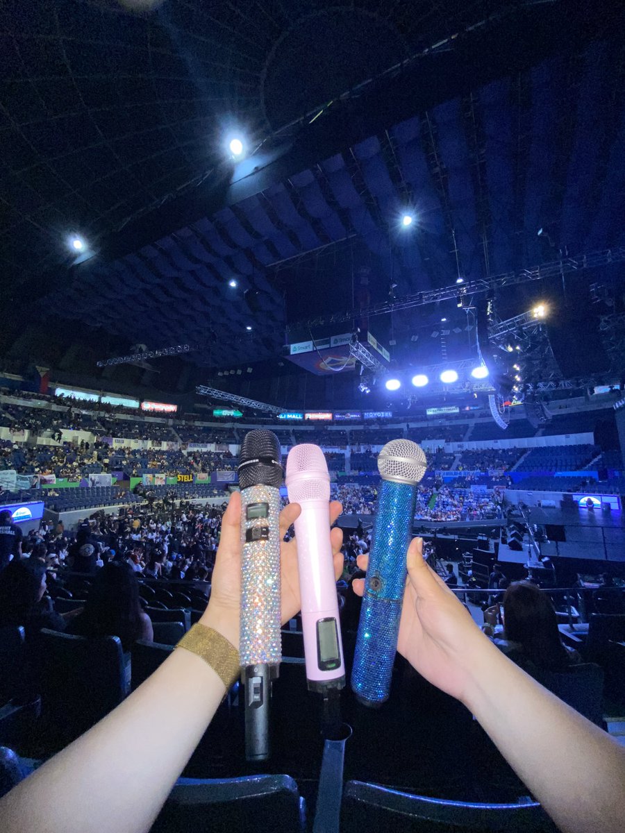 <a href="/BlingItOnMNL/">✨ Bling It On MANILA ✨</a> x <a href="/ColorHuePH/">ColorHuePH</a> at the BIG DOME! 😍✨🎨 #SB19ONEZONE
