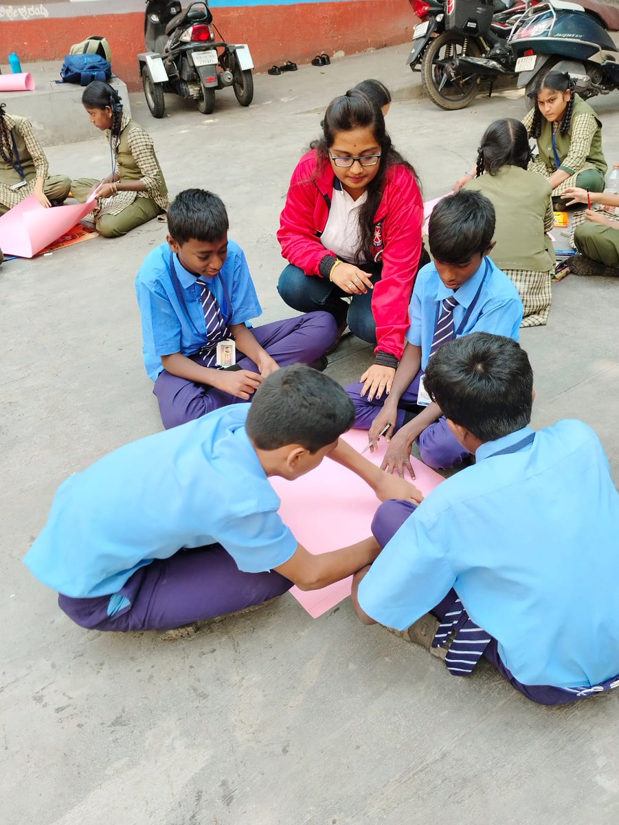 schoolbellvoice's tweet photo. Fueling the passion of future Eco Warriors! School students engage in spirited Green Campus competitions, guided by corporate volunteers from EY GDS. Every effort contributes to a greener tomorrow. 🌿 @C2CVoice #CampaignForGovtSchools #EcoWarriors #L2LProject #SchoolBell https://t.co/c1tISGZc1A