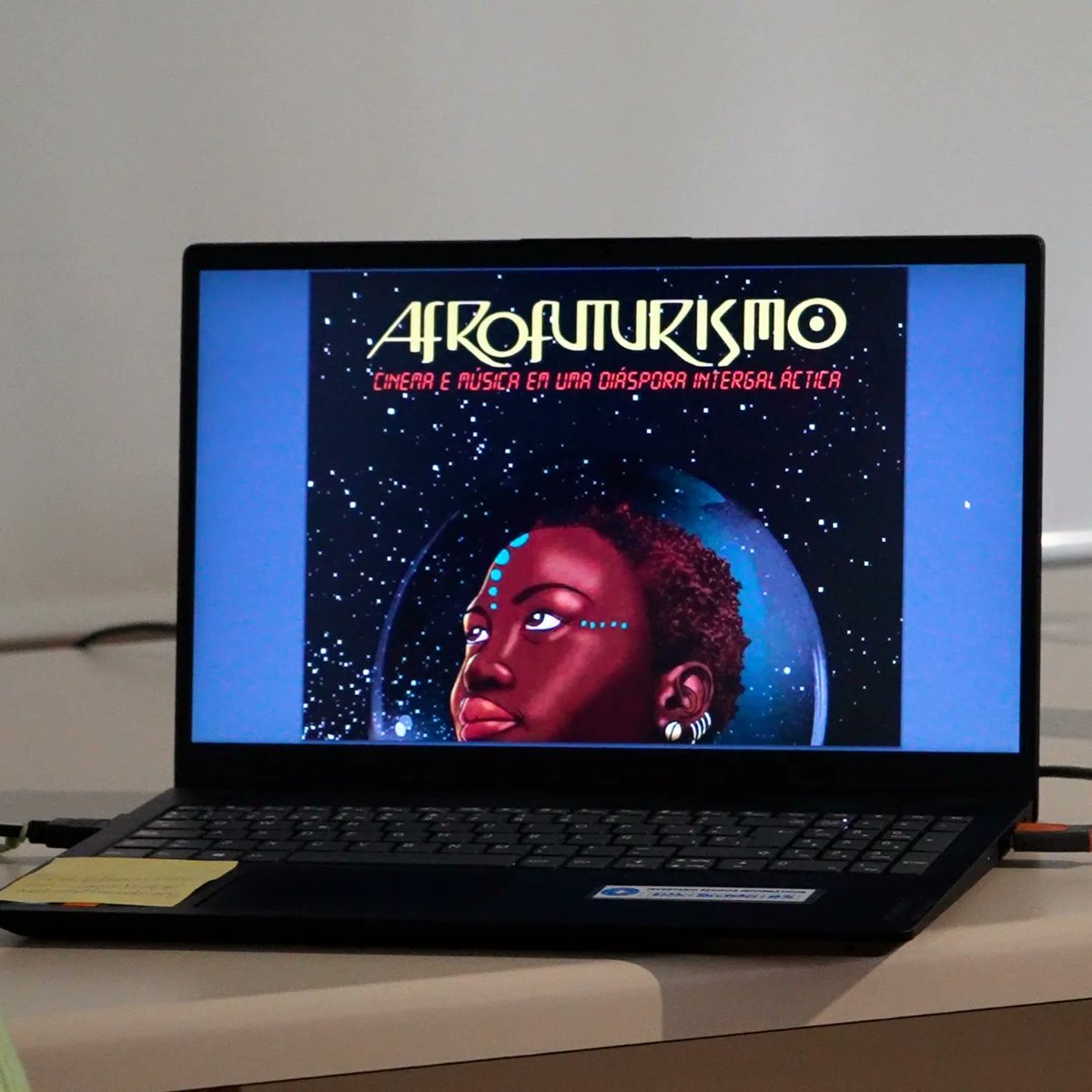 hilatxa's tweet photo. Festival "Arte para el buen vivir" con
@lumaltik_herriak
@mdm.euskadi
@pazysoli_euskadi
@festivalesgt
Reivindicando los #DDHH y #ddll como ejes de vida para avanzar hacia modelos sostenibles
.
.
.
#oihartzuntalka #trabajodecente #landuina #Internacional #lankidetza https://t.co/B8q84tv8g5