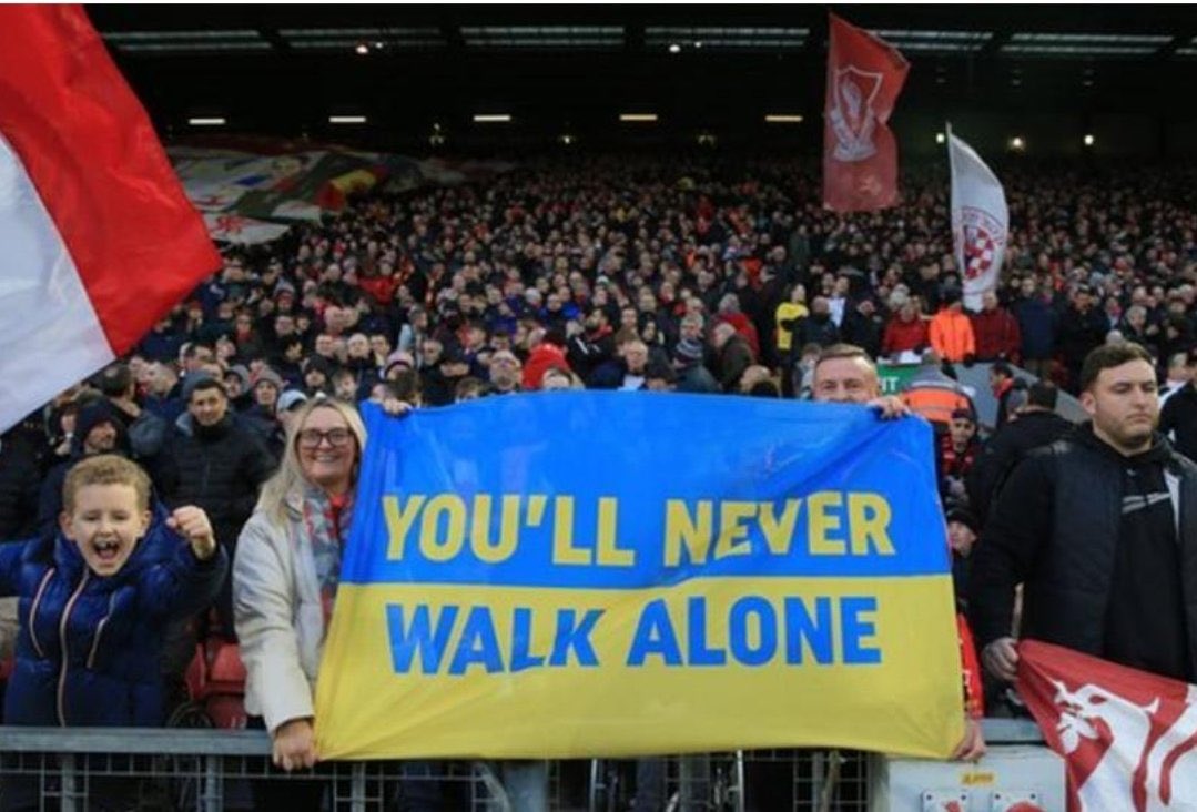 RoadEndReds's tweet photo. “Keep politics out of football”

So it’s okay to express support for Ukraine but not Palestine? Both being oppressed https://t.co/Uwft1sQXrs