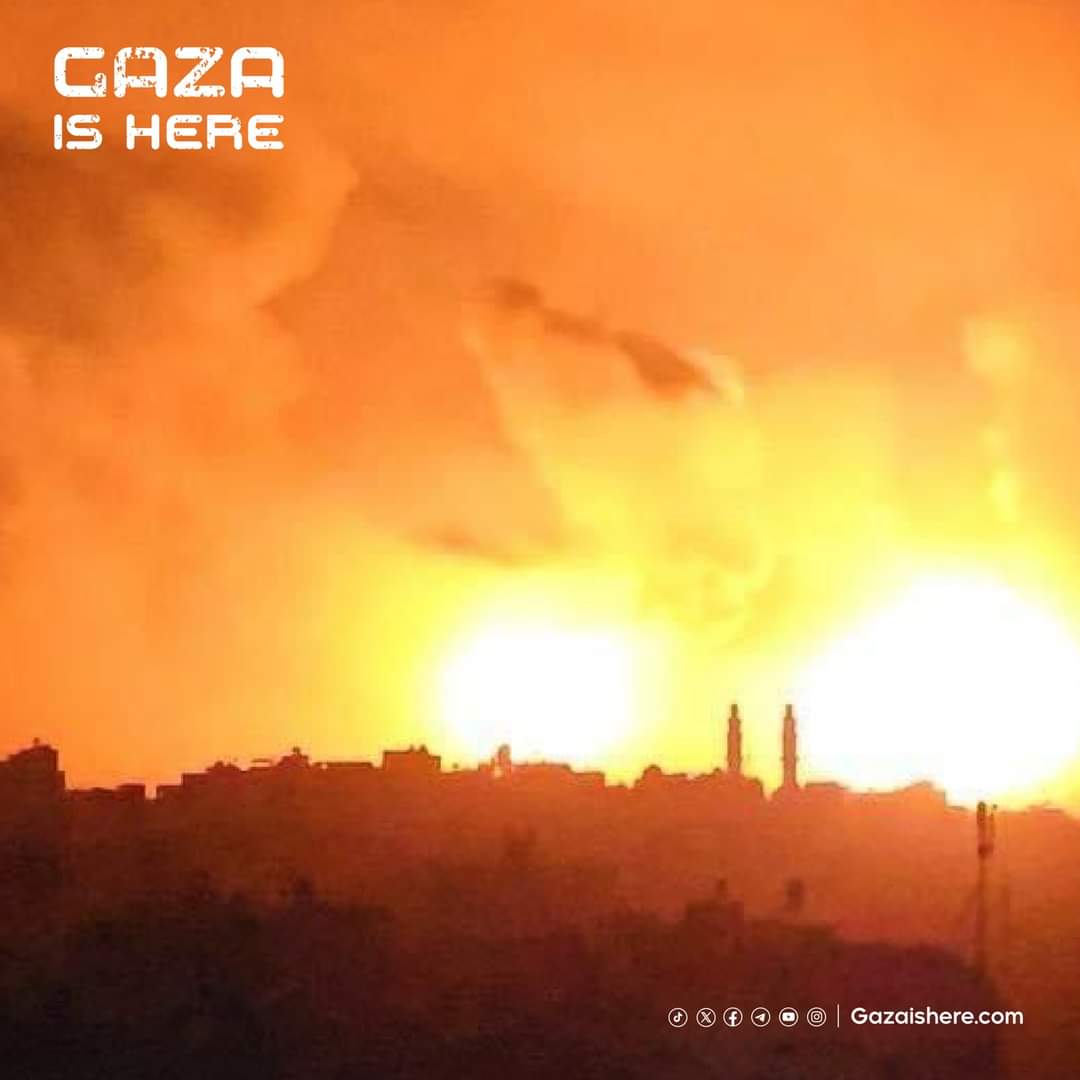 akshahin's tweet photo. MASSIVE ISRAELI BOMBING ACROSS THE GAZA STRIP AFTER BLOCKING ALL COMMUNICATIONS WITH THE WORLD
#GazaIsHere
#starlinkforgaza
#غزة_الآن
#FreePalestine
#Gaza_Genocide
#Gaza
#الإجتياح_البري
https://t.co/KhHrY1uLJY https://t.co/rYcKVADLqS