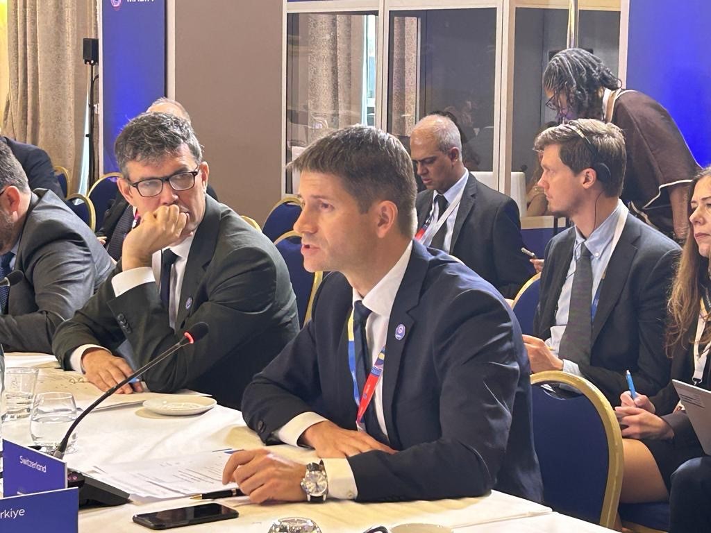 Swiss Security Policy tweet media