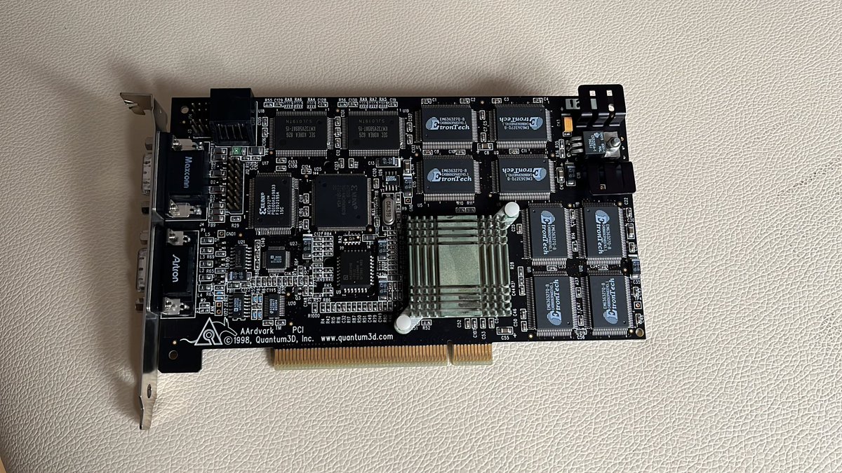 I am currently filling my new hardware inventory system and I thought I could share a pic of a very rare #3dfx card that just went into it: the #Quantum3D AArdvark Banshee: