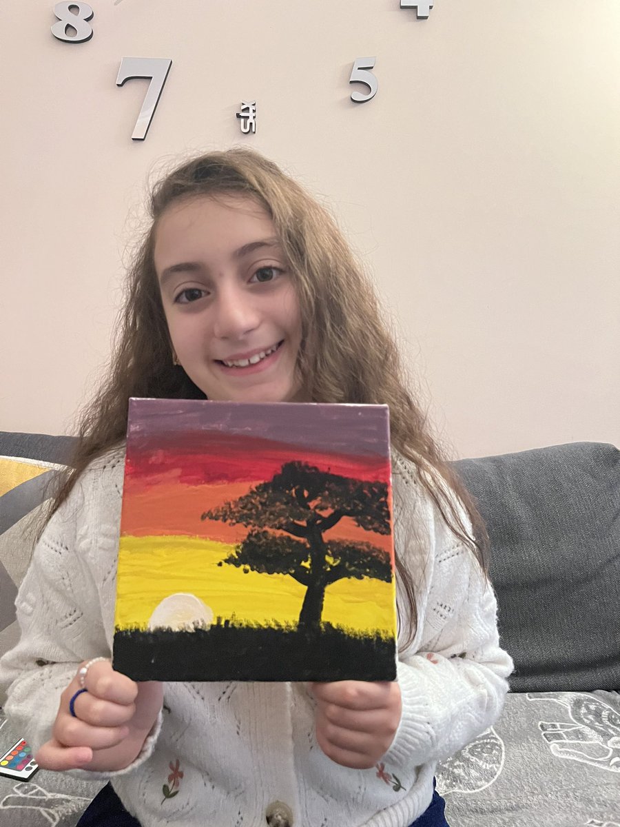 maicesh's tweet photo. I would love to share Thalia’s talent (canvas painting ) , I am just so proud of her keeping herself busy in her own way @StPatsY5 @mrsjonesstpats @st_patricks https://t.co/tsgMmkybs1