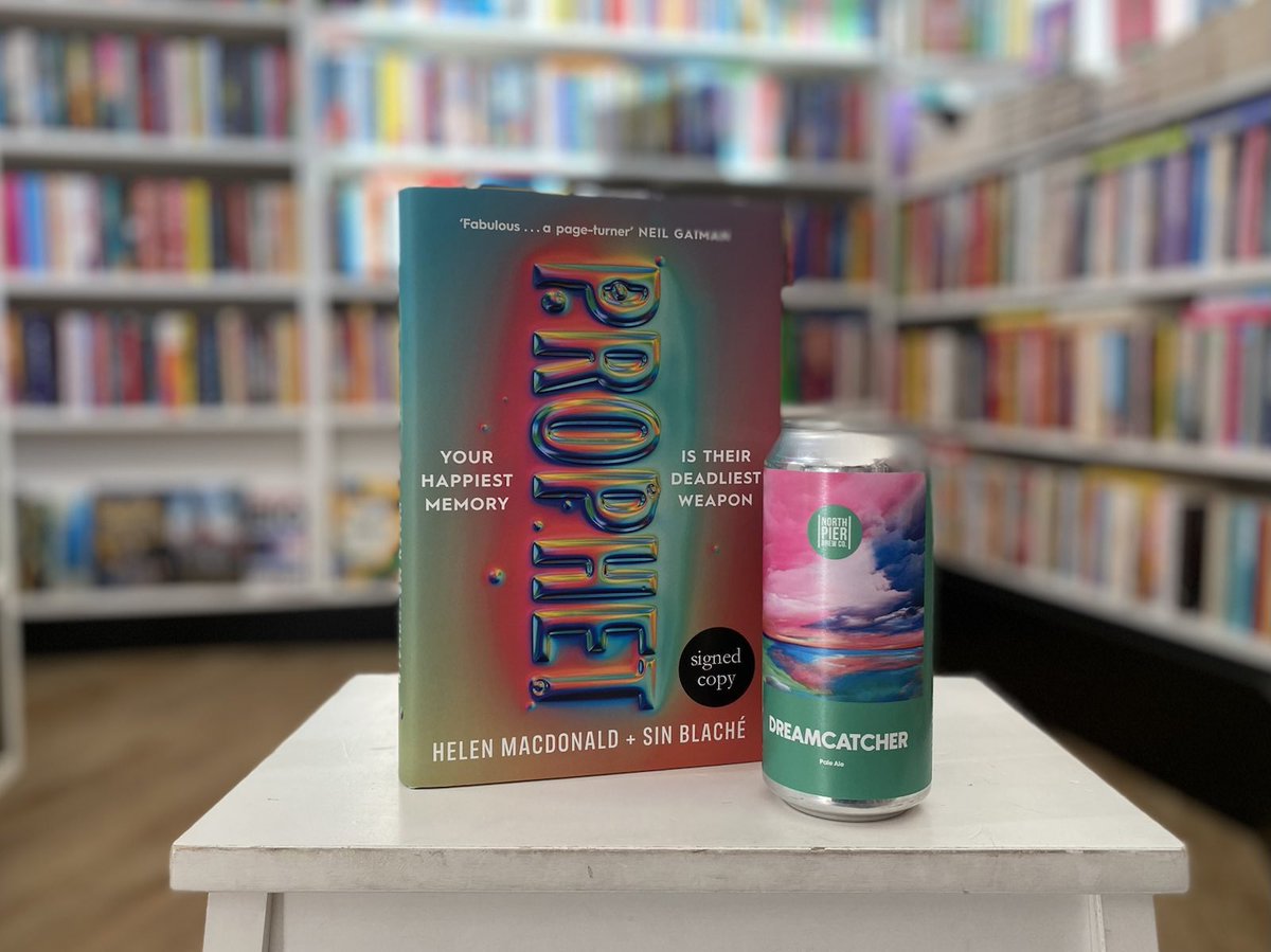 It’s a week since we published our annual books ‘n’ beer pairing with <a href="/ForumBooks/">Forum Books + the bound + The Accidental Bookshop</a> - time to introduce you to #08:

🍺 <a href="/NorthPierBrewCo/">North Pier Brew Co.</a>: Dreamcatcher – Pale Ale (4.2%).

📕 Prophet: Helen MacDonald + Sin Blaché

Go read: craftbeernewcastle.co.uk/books-n-beer-p…
