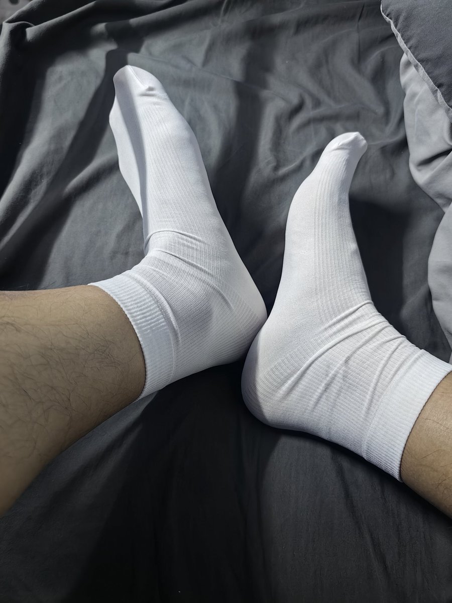 闷骚黑袜男 (@socksfans) on Twitter photo 