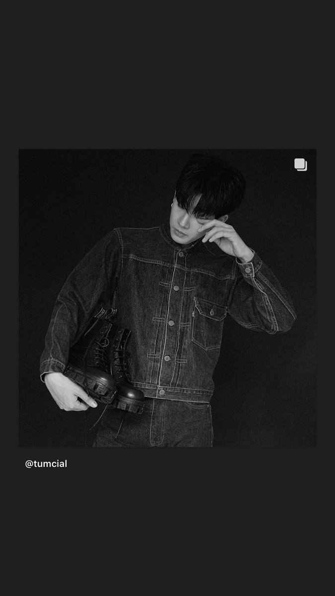 babiisid's tweet photo. [INSTAGRAM STORY'S UPDATE]
281023
tumcial @off_tumcial

❤️‍🔥🖤

-N
#ออฟจุมพล
#OffJumpol
#VersaceFW23 https://t.co/VTJXR7y7aS