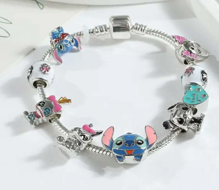 StDenise47425's tweet image. Blue LS Bracelets Pandora Style

Absolutely adorable 😍 
19cm &amp;amp; 21cm sizes available!

humblehomesco.co.uk/products/blue-…

#blues #bracelet #PandoraStyle #humblehomeco