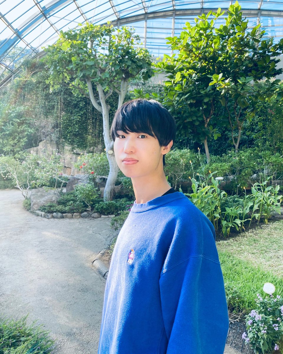 pan_masahiro's tweet image. 昨日、また1歳　歳を重ねました
去年から自分のことを知ることが増えました
これからはどんな自分の一面を知れるのか楽しみ😏
　
そして昨日で今期レッスンも終わって
来週から新しい環境〜
周りの人達には感謝でいっぱいでした
また現場でお願いします🤲

そして今日も撮影に行きましたよん🕺
#glanz