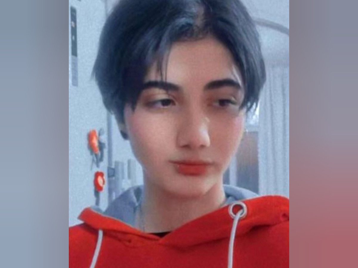 Jerai1988's tweet image. Muere Armita Garavand,la joven que mataron a palos el RÉGIMEN DE IRÁN,por no ponerse bien el velo!,A ESTA GENTE DEFENDEIS?,AHORA SALID CON LAS BANDERAS DE PALESTINA,Y CASI TODAS SON MUJERES😱🤔,#YoMeRebelo28O,pero.mejor hablar de #GHVIP280