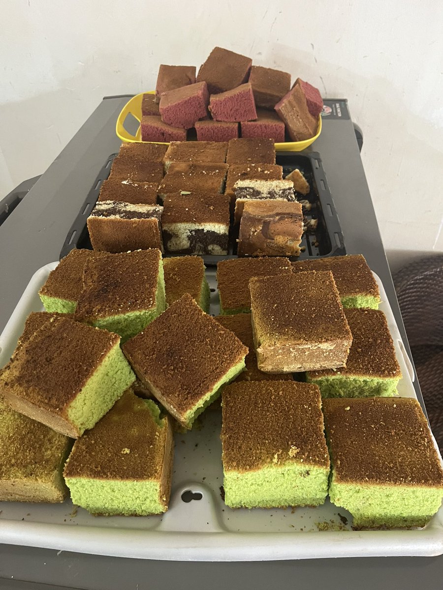 Lagalagala sh500, pancakes sh1000 and marble cakes sh4000