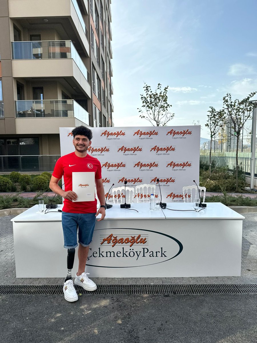 2017 Avrupa şampiyonasının en özel hediyesini Sayın Ali Ağaoğlu’nun sözlerinden duymuştuk. Bugün bu sözün hayata geçtiği gün. Kendilerine teşekkürlerimi  borç bilirim. Çok teşekkürler Ali Abi ❤️

#aliagaoglu