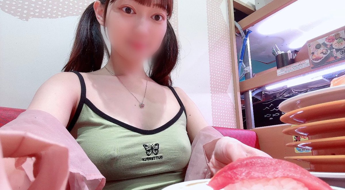 ここちゃん🧸🎀さんのエロ画像、2023年10月28日20時38分11秒に投稿