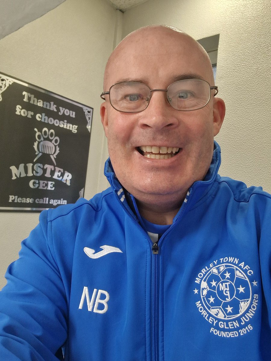 RT @NRFLOfficial @OfficialYAL @NonLeaguePaper @TonyIncenzo @BradGeater I've had a Match Day cut at Mister Gee ahead of today's game featuring @MorleyTownAFC who are playing at @NorthRidingFA and taking on @StokesleySCFC in the Yorkshire Old Boys Shield #AMAW #UTT #OohMorleyMorley