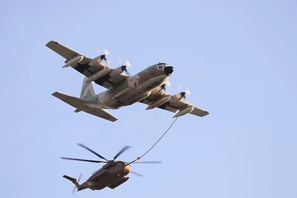 🚨🇮🇱 Israel Air Force • Spy Plane  GLF5 Oron 'IRON' is up in the sky ( 📡 spies on Lebanon/Egypt/Gaza) 

2 x C-130Hi around Gaza, Palestine 🇵🇸