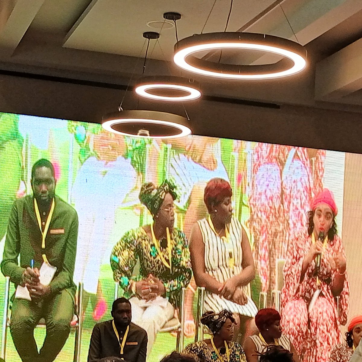 jeunessagefemme's tweet photo. Du 23 au 25, nous avons participé au #DJASAF avec près de 200 jeunes de l'Afrique francophone.
Des panels intéressants ont agrémenté cette grande rencontre et ont renforcé notre capacité en tant qu'organisation de jeune en matière d'AS.
@AjcafAS
@CentreOdas
@IpasFrancophone https://t.co/z2q7qjHeNW