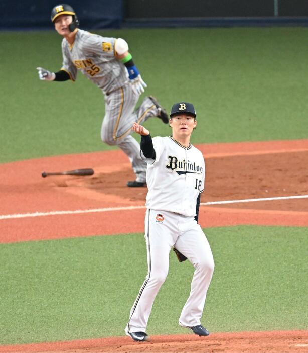gnomotoke's tweet photo. 阪神打線が山本由伸をKO　岡田監督「そんなええと思てない」有言実行の攻略劇で球界の絶対的エースから6点（デイリースポーツ）-Yahoo!ニュース https://t.co/qcDB9MUXMH

「SMBC日本シリーズ2023、オリックス・バファローズ－阪神タイガース」
阪神打線が見事にオリックス・山本由伸投手をKOした。 https://t.co/EqV6kNrUw2