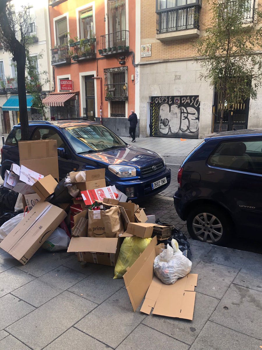 AbitareO's tweet photo. @Lineamadrid @AlmeidaPP_ @reclamalavapies @MadridSucio https://t.co/wamMUYk9Ks