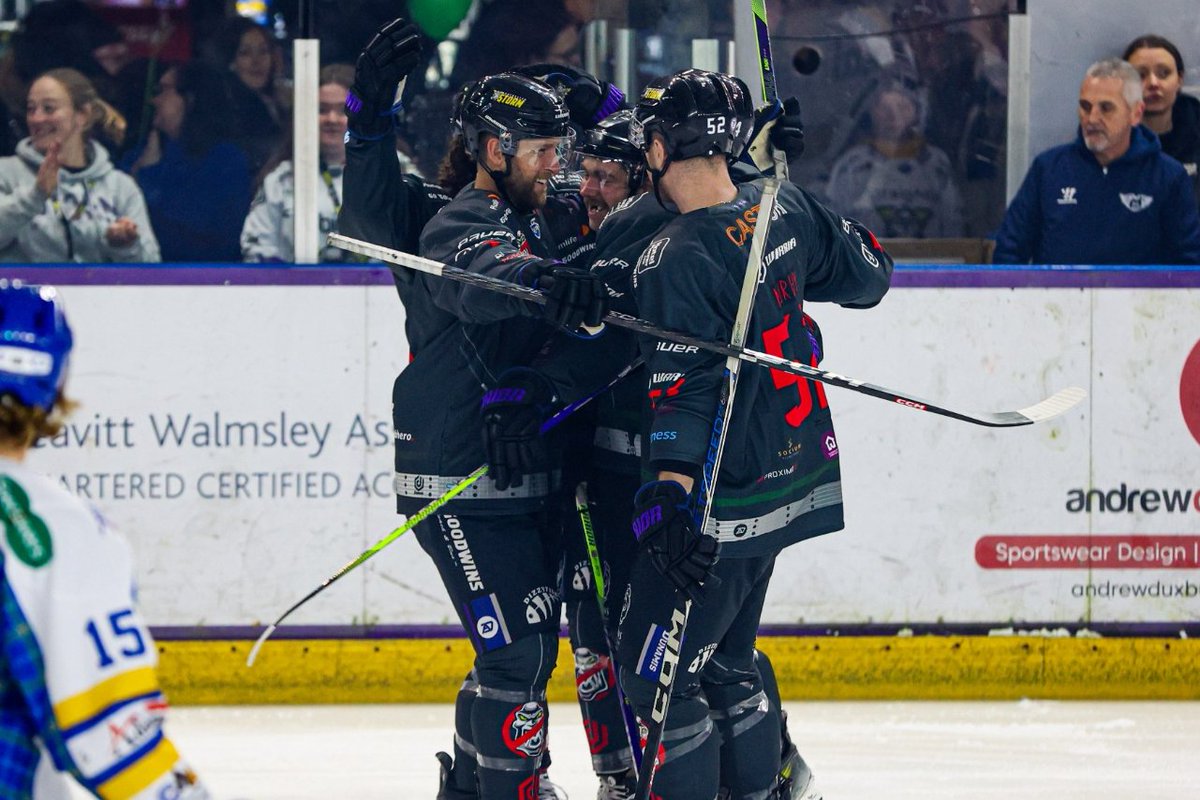 👻 - 𝗦𝗧𝗢𝗥𝗠 𝗪𝗜𝗡 

ICYMI - Manchester Storm picked up a big win inside the Storm Shelter last night defeating Fife Flyers 2-0! Evan Weninger picked up the MOTM award following an impressive shutout display! 🎯

#WeAreStorm | #Manchester