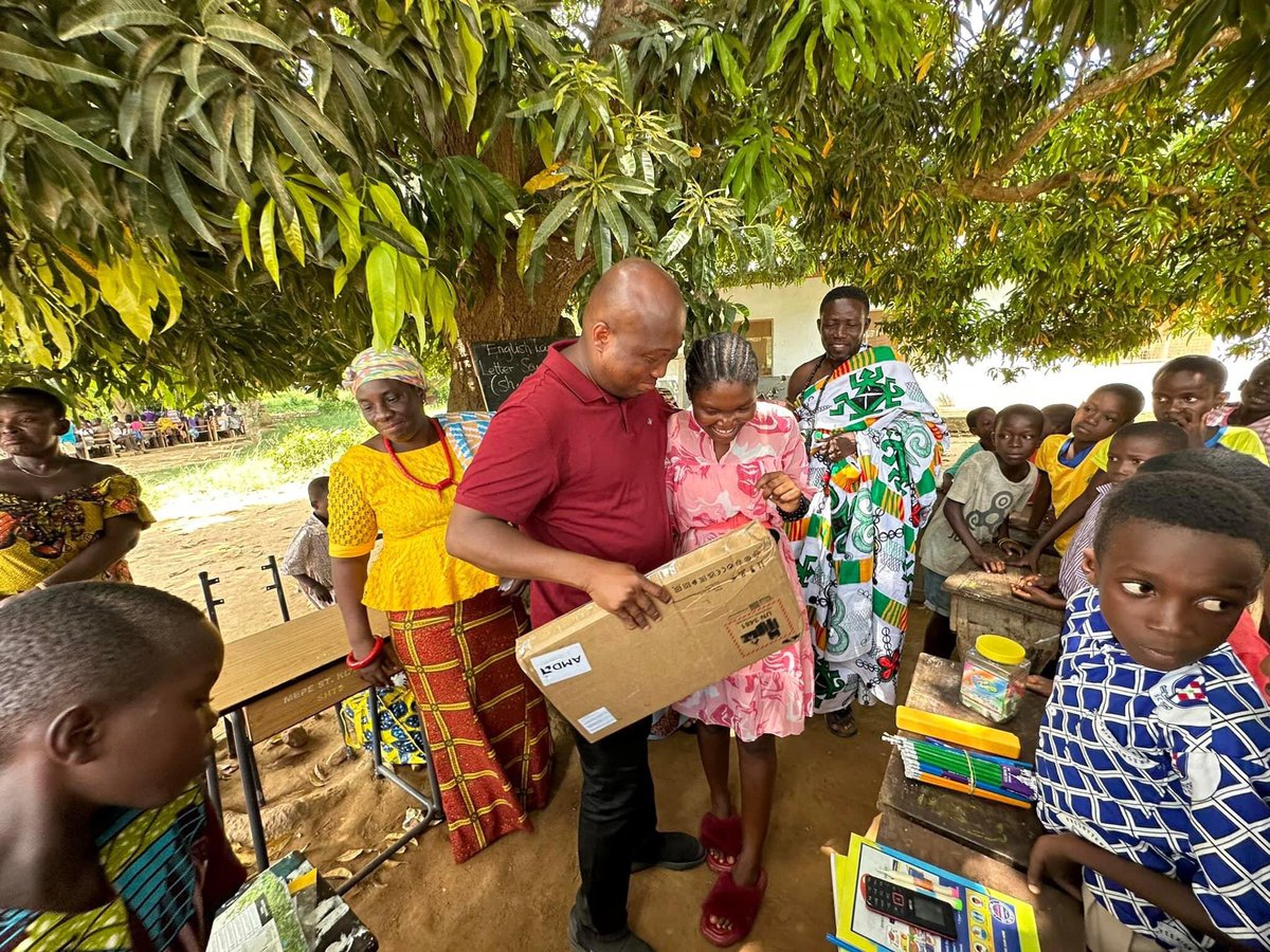 ewepride's tweet photo. Kindly tap the link https://t.co/BwA9KVmYkN to make a donation and support the flood victims. Together, we can make a difference.
#EwePride #SupportVolta #VoltaDeservesBetter
#VoltaRegion https://t.co/3VaIyX6iTb