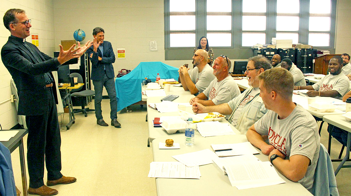 jesuitnews's tweet photo. The #Jesuit Prison Education Network, established in 2022, has five @JesuitsUCS universities offering college courses in prisons for the incarcerated and correctional facility staff. https://t.co/OAgLm4U1tc

@Loyola_NOLA @SLU_Official @RockhurstU @RegisUniversity @springhill_1830 https://t.co/Vx1kDLRoE3