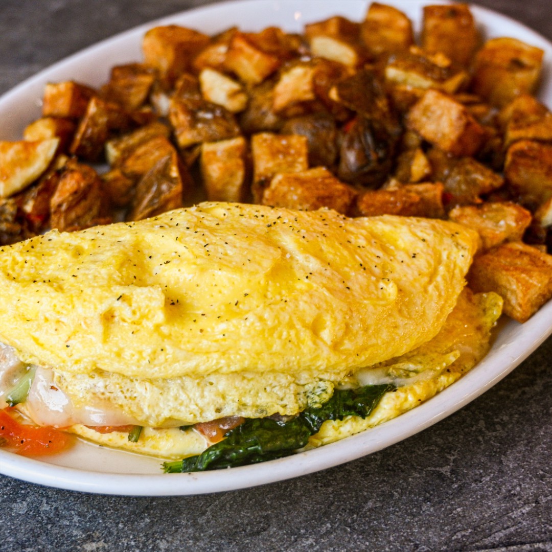 Saturday morning decision time: Lumberjack or CYO Omelet? Share your egg-citing choice below! 🥓🥚