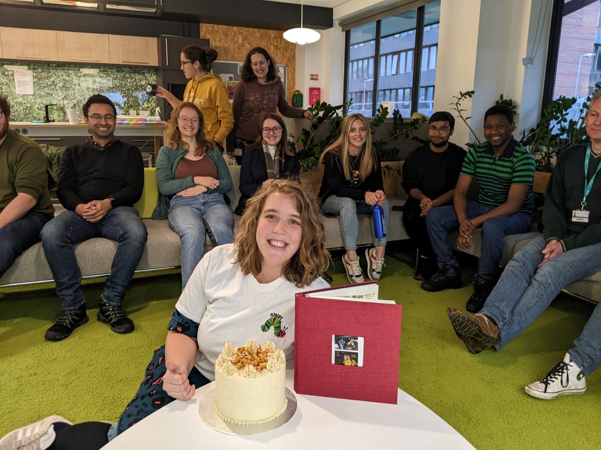 Anne Baar tweet media