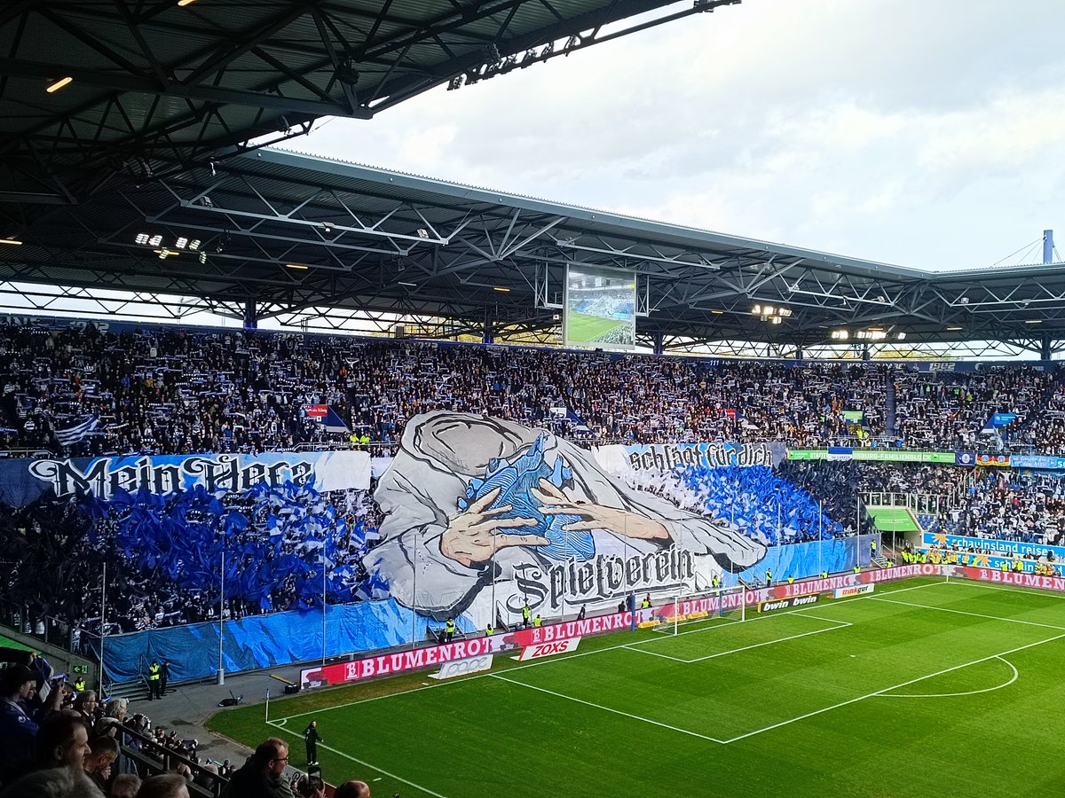 Caly83's tweet photo. Anstoß #MSVrwe https://t.co/jnJgbNcjyx