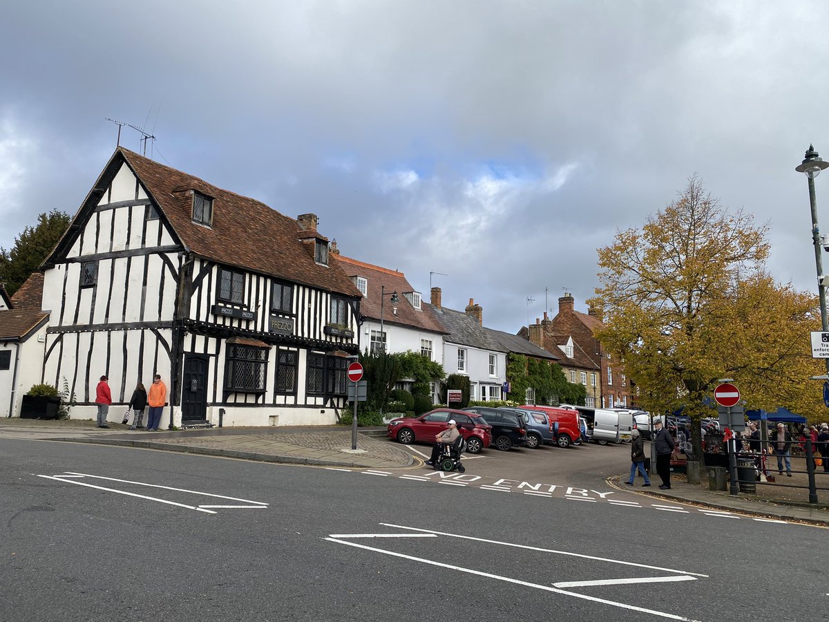 MATatBucks's tweet photo. I just love our county town of Buckingham. A real jewel of a town centre. https://t.co/jhhuR9AnKM