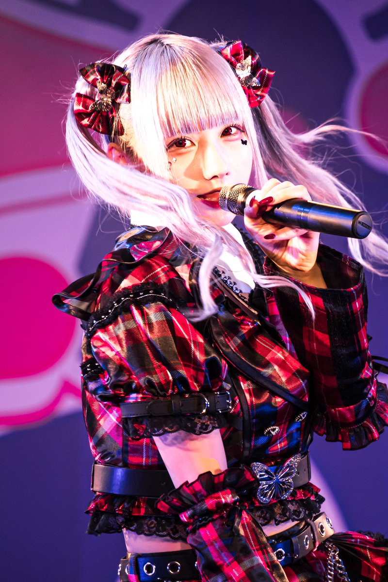 誰もが信じ崇めてる最強で無敵のアイドル