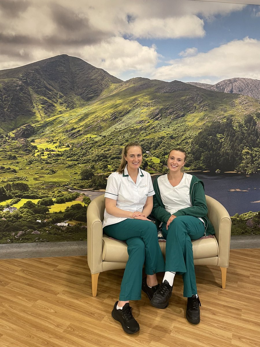 Niamhlane3's tweet photo. We celebrated World OT day yesterday with an afternoon tea for patients and staff in Marymount University Hospital and Hospice #unitythroughcommunity @AOTInews @marymountcork #WorldOccupationalTherapyDay https://t.co/jVRiRZLT2V