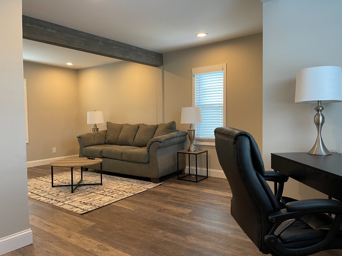 housebuyerfast's tweet image. "🏠✨ Visionaries Wanted: We're on the lookout for houses with character, stories, and the potential for greatness. If your home needs work, let's write its next chapter together. 📖🔨 #CharacterHomes #WeBuyHouses #WriteTheNextChapter"