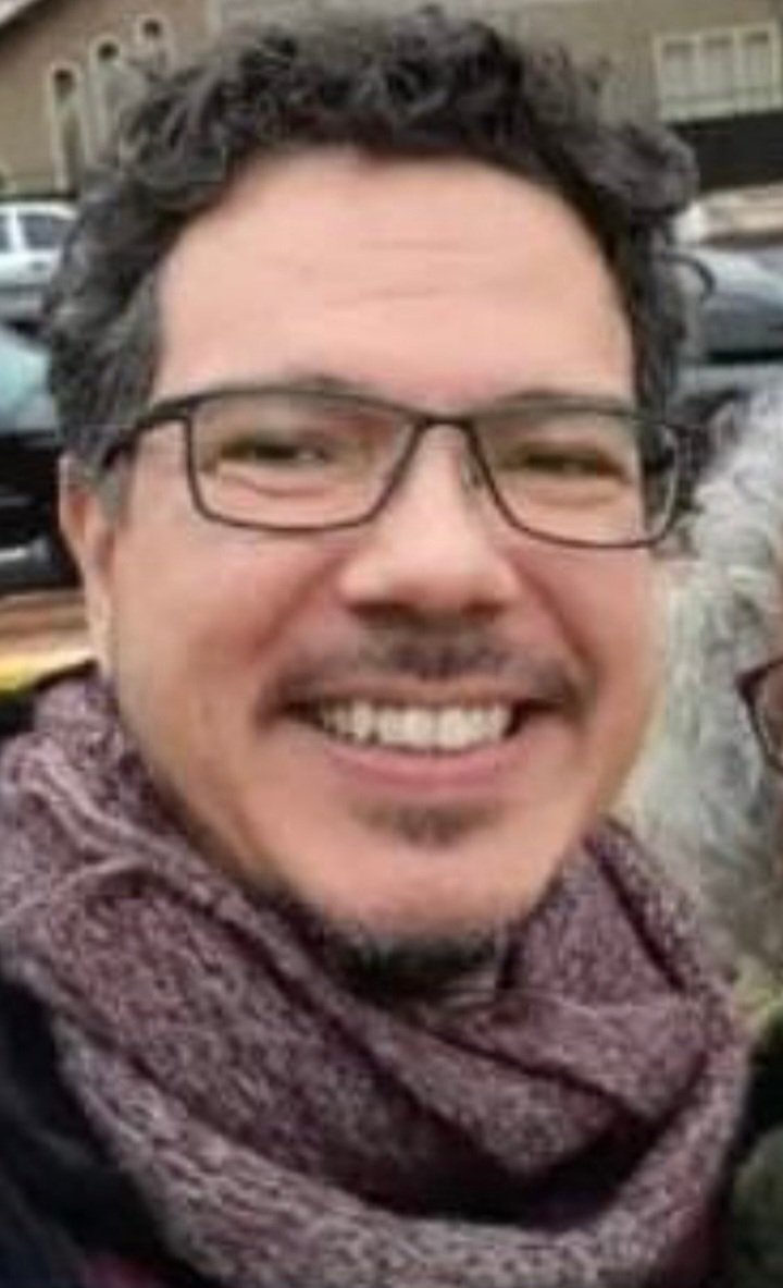 ESSE É  CARA QUE ADORA ......
QUEBRAR FEMUR DE SENHORAS IDOSAS PELAS RUAS DE SÃO PAULO

Se conhece o viram por ai denuncie na delegacua mais próxima