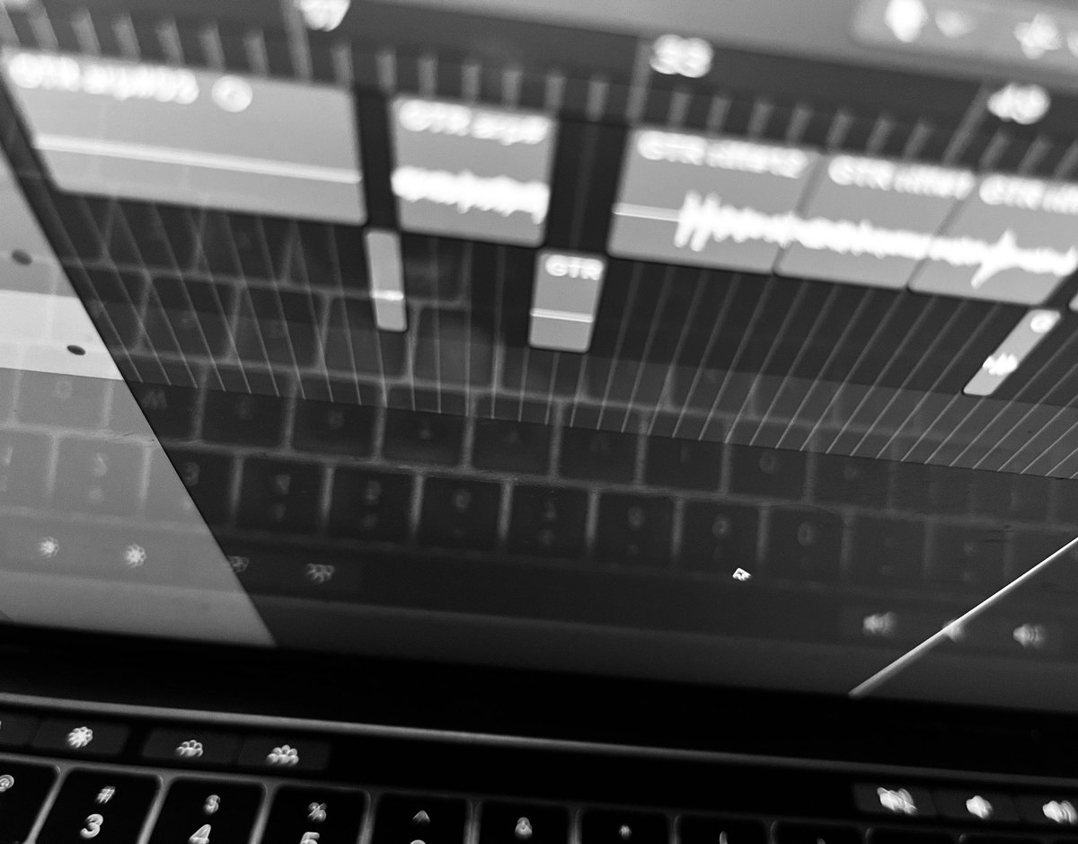 inforainash's tweet photo. writing new songs🎸
新曲作曲中です🎸
-Tomo
#rainash #jrock #japaneserock #jmetal #オルタナティブロック https://t.co/mzAr2uGlfe
