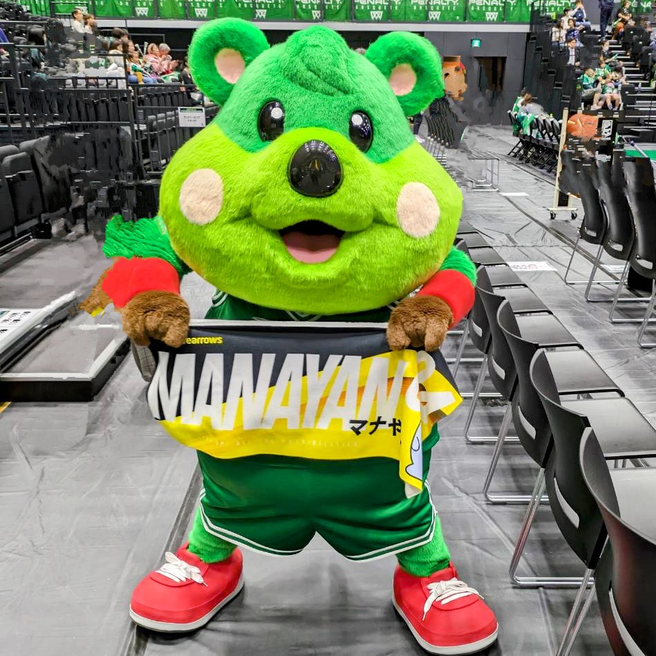 試合は残念でしたが相方から送られてきたPick＆Rollちゃん😍
アウェーの楽しみとして、マスコットキャラクターにマナやんタオルをもってもらって写真をコレクションするそうです🤣🤣🤣
#香川ファイブアローズ
#横浜エクセレンス
#Pick
#Roll
#マナやん