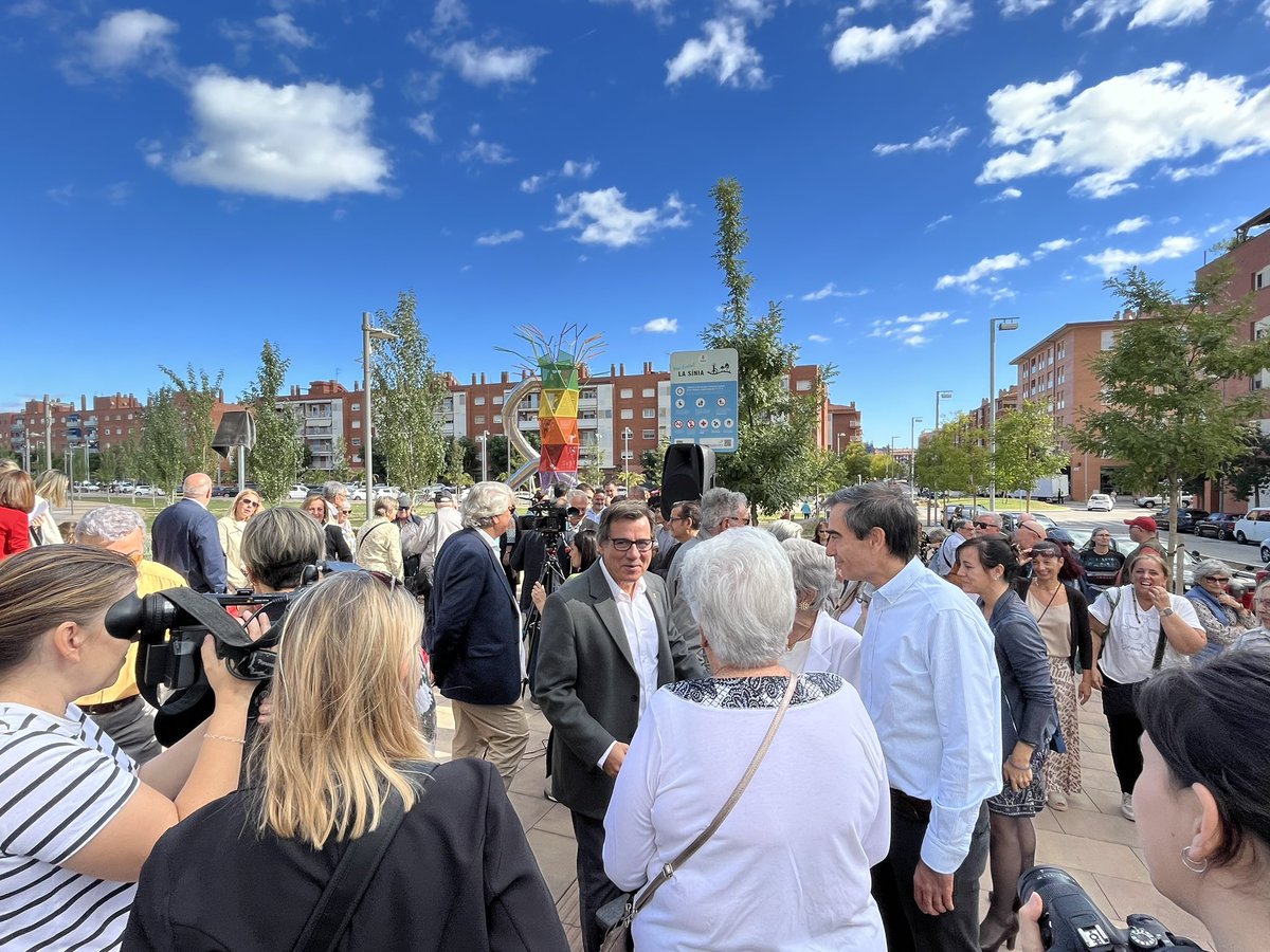 xavifono's tweet photo. Aquest migdia hem celebrat l’acte de Bateig dels nous carrers del barri de la Sínia, als quals hem donat els noms de Fills i Filles Predilectes de Martorell. https://t.co/6DMPmLOJOL