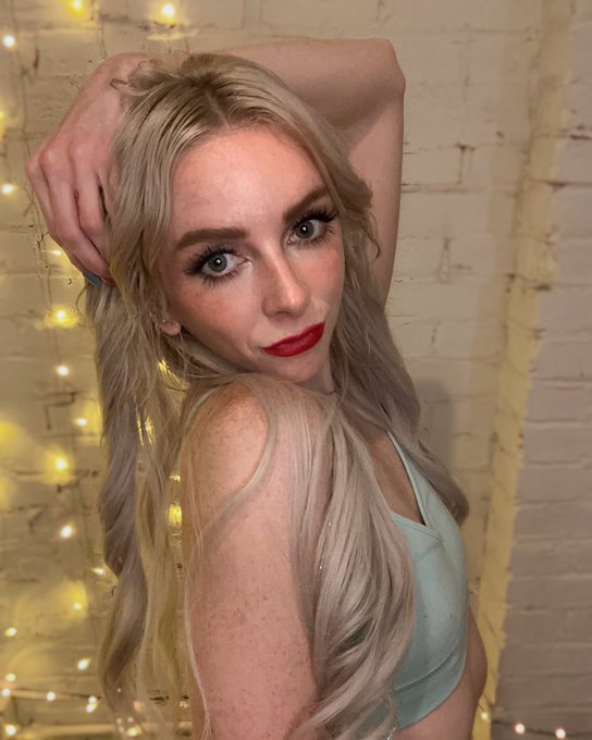 Having a great weekend ❤️💰🥳 https://t.co/9voDMuqfaD