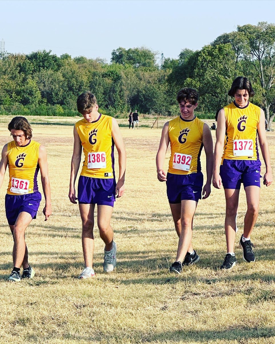 TenneryCy2027's tweet photo. First varsity meet was a success.  Ran a 17:44.20.  Placed 23rd.  #roadtoregionals #running @TexasTFXC @EWUTFXC @Vol_Track https://t.co/RsCEp1D6YM
