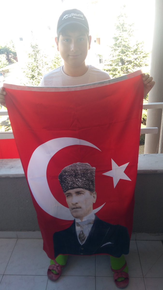 Halil24698912's tweet photo. @cafermahiroglu https://t.co/BmLCdPp4ca