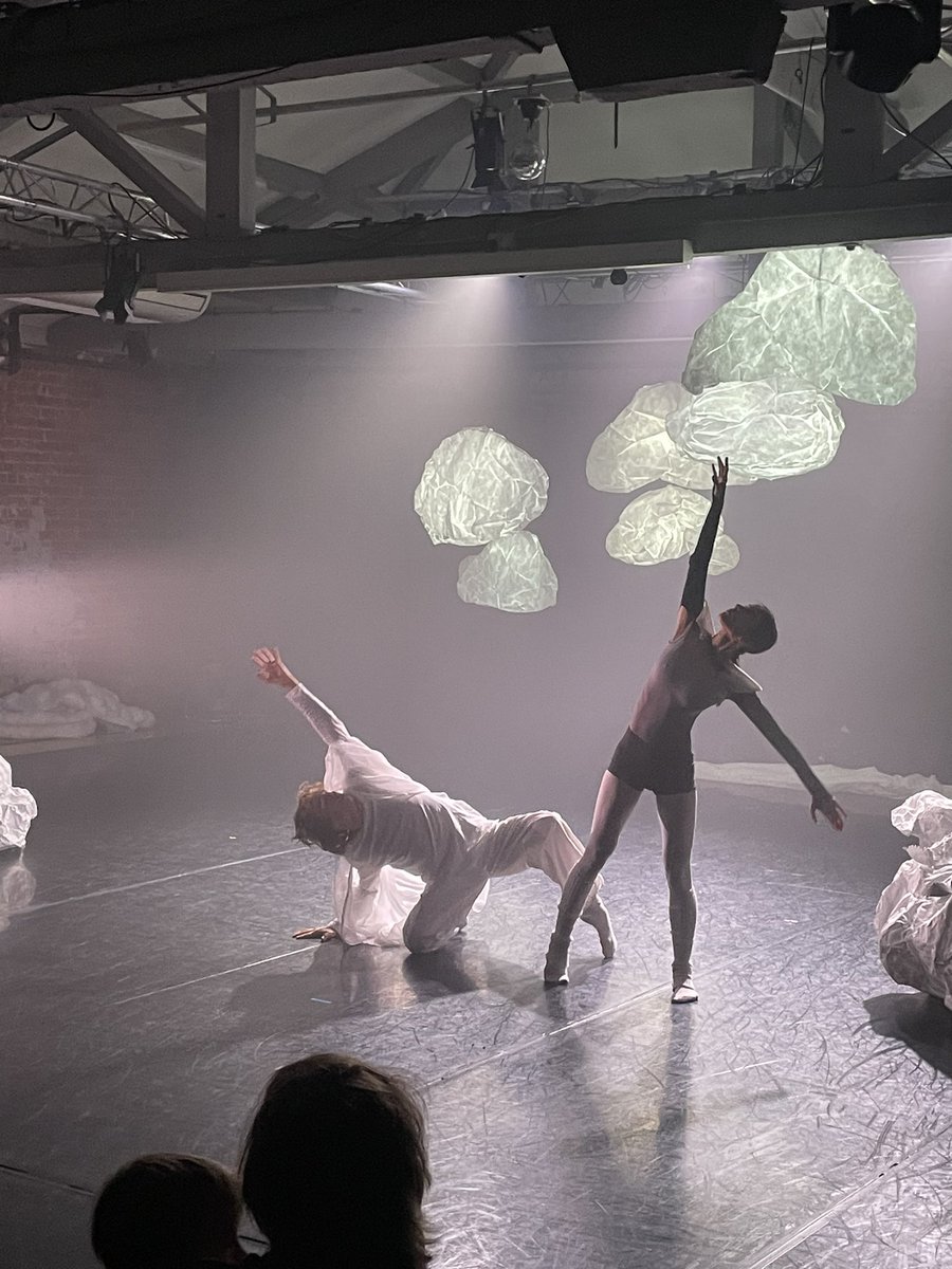 Hannah Robertshaw tweet media