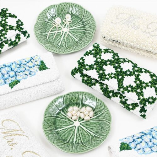 CPrepMonograms's tweet image. Tis the Season!  Save 20% on Custom Beaded Clutches, Totes and Purse Straps!  No code necessary.  Discount automatically applied in the shopping cart.  Happy shopping!