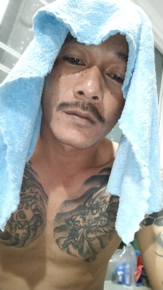 ผมรับสักลายนะครับ
อย่างอื่นไม่เคยครับ 😘
แต่ก็น่าลองนะ