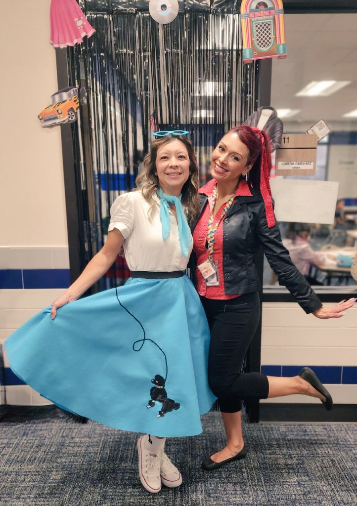 50's day at school. Dress up days are always so much fun!
50's music, dancing, and crafts with kinder.