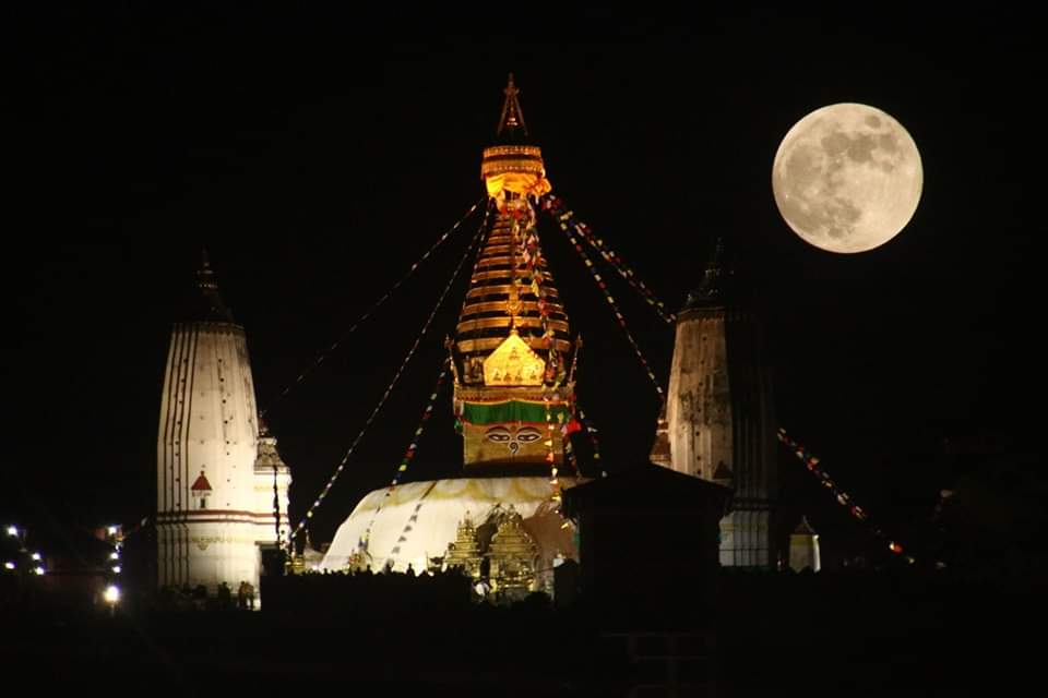 Kojagrat Purnami and beautifully taken Moon Photo with Swayambhu. 😍 #multipleexposure 

Pic. anzaankc_