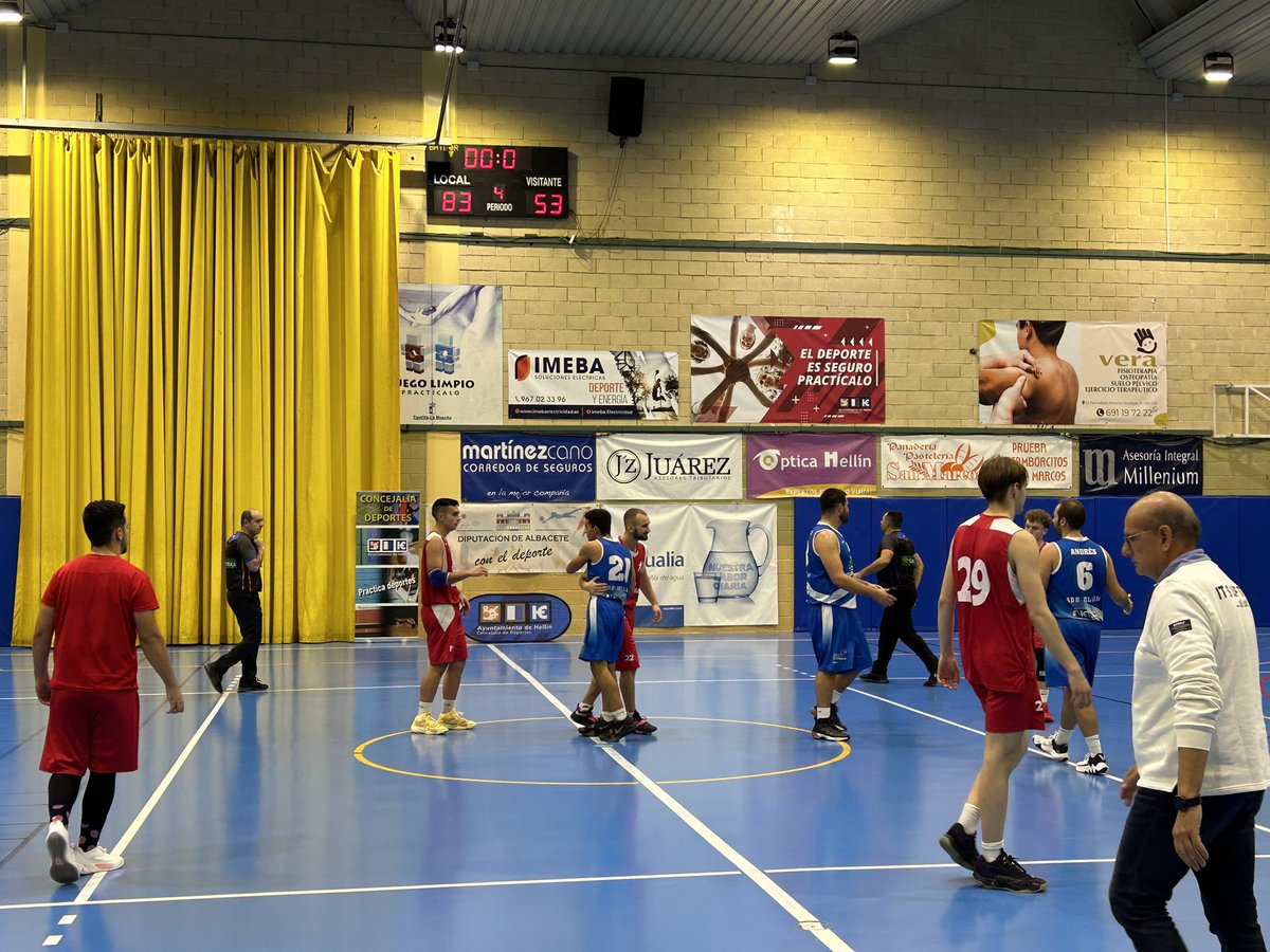 ADB_Hellin's tweet photo. 🏀🏀Final, @ADB_Hellin 83 @PMD_MEsteban 53
✅✅Superior el equipo hellinero en un partido jugado con mucha deportividad
#ADBHellin https://t.co/MhZoQSbLoY