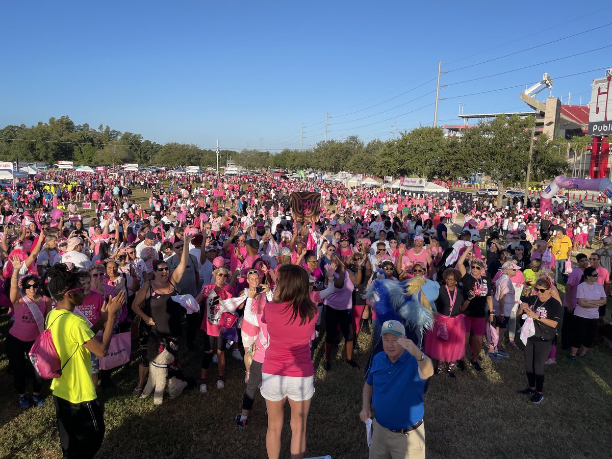 LindaHurtadoFOX's tweet photo. Thank you to everyone who came out to ⁦@RJStadium⁩ for ⁦@TampaStrides⁩ raising money for ⁦@ACSTampa⁩ I love and appreciate you all!  We raised over 640 thousand for local programs #HopeLodge #ridetorecovery #cancerhelpline #survivorstrong ⁦⁦@FOX13News⁩ https://t.co/4tbNkKKiU2