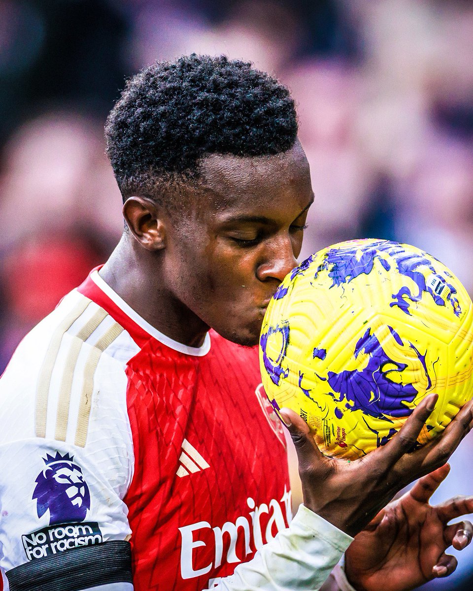 How many like for the Hattrick Hero @EddieNketiah9 Arsenal fans? He deserves the love and respect. 

EDDIE NKETIAH !! 

#ARSSHU