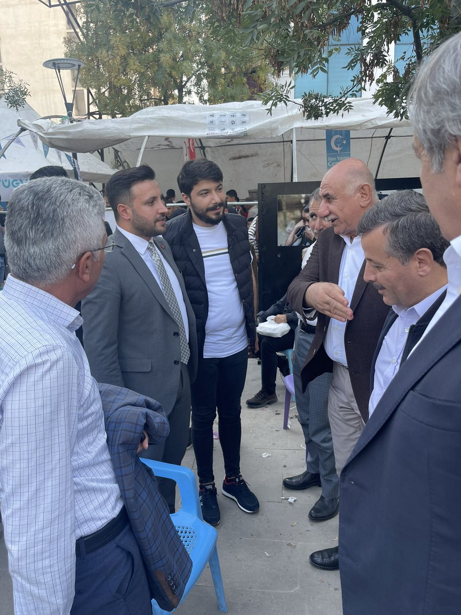 AK Gençlik Batman (@akgenclikbatman) on Twitter photo Genel merkez gençlik kolları
Sivil Toplum ve Halkla İlişkiler birimi üyemiz güneydoğu anadolu bölge koordinatörümüz sn. <a href="/msaygultr/">Mehmet Sabır Aygül</a> İlimizi ziyaret kampsamında gerçekleştirmiş olduğumuz toplantıdan sonra ilimizdeki kermesi ziyaret ettik. Genel merkez gençlik kolları
Sivil Toplum ve Halkla İlişkiler birimi üyemiz güneydoğu anadolu bölge koordinatörümüz sn. <a href="/msaygultr/">Mehmet Sabır Aygül</a> İlimizi ziyaret kampsamında gerçekleştirmiş olduğumuz toplantıdan sonra ilimizdeki kermesi ziyaret ettik.